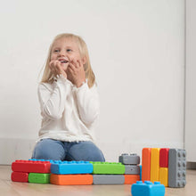 Cargar imagen en el visor de la galería, Bloques de construcción Junior Bricks 110