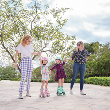 Load image into Gallery viewer, 2 in 1 inline roller skates size 30-33 - Pink