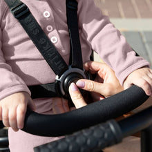 Carregar imatge al visor de la galeria, Tricicle Convertible SmarTrike STR 3 Plus - Negre