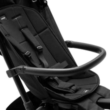 Carregar imatge al visor de la galeria, Tricicle Convertible SmarTrike STR 3 Plus - Negre