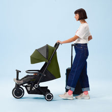 Carregar imatge al visor de la galeria, Tricicle Convertible SmarTrike Traveler Stroller Trike Forest- Verd
