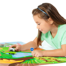 Cargar imagen en el visor de la galería, Alfombra de la Granja con Tractores de juguete