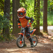 Carregar imatge al visor de la galeria, niño montado en bicicleta de moto