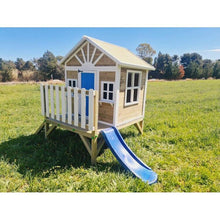 Cargar imagen en el visor de la galería, Casita Infantil de Madera Premontada VISBY Elevada 60 cm