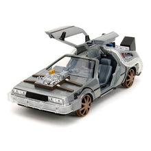 Cargar imagen en el visor de la galería, Coche DeLorean Time Machine — Regreso al Futuro III (1885) – Jada Toys