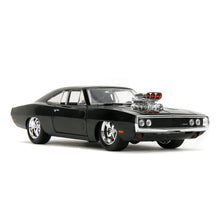 Carregar imatge al visor de la galeria, Coche Dodge Charger Fast & Furious con figura Dominic Toretto - Escala 1:24
