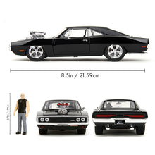 Carregar imatge al visor de la galeria, Coche Dodge Charger Fast & Furious con figura Dominic Toretto - Escala 1:24
