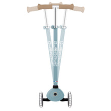 Cargar imagen en el visor de la galería, Patinete infantil Globber Primo Lights Signature Azul Ceniza con ruedas LED