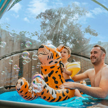 Carregar imatge al visor de la galeria, Piscina EXIT Wood 305x76 amb bomba de filtre i cúpula - Marró