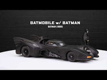 Cargar y reproducir el video en el visor de la galería, Coche Batmóvil 1989 de metal 1:24 con figura Batman – Jada Toys