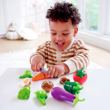 Cargar imagen en el visor de la galería, Juego de verduras de madera Hape
