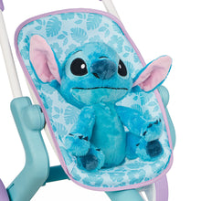 Cargar imagen en el visor de la galería, Sillita de Paseo Stitch con Peluche 25 cm – Smoby