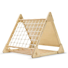 Carregar imatge al visor de la galeria, Triangle d'escalada Pikler de fusta - Gran