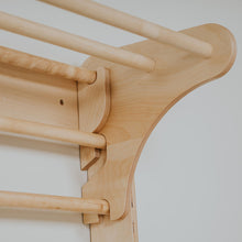 Carregar imatge al visor de la galeria, Triangle Pikler + Paret Sueca 2 en 1 - Natural