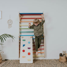 Carregar imatge al visor de la galeria, Triangle Pikler + Paret Sueca 2 en 1 + Rampa - Arc Iris