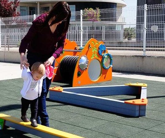 Parques infantiles ayudan en el desarrollo de bebés