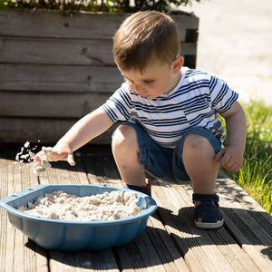 Life sandbox with accessories