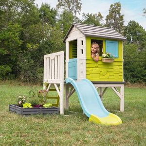 Beach House with sandpit