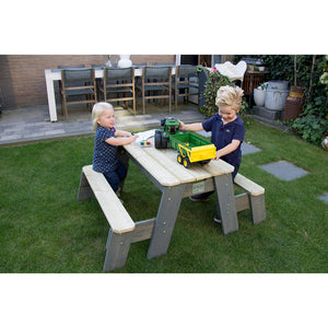 Sand and water table with picnic and two Aksent benches