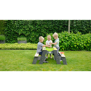 Sand and water table with picnic and two Aksent benches