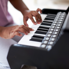 Cargar imagen en el visor de la galería, Piano Aprende con Luces
