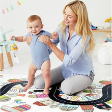 Cargar imagen en el visor de la galería, Alfombra infantil de juego reversible City de Skip Hop - 218x132
