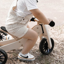 Cargar imagen en el visor de la galería, Bicicleta de equilibrio y triciclo de madera 2 en 1 Tiny Tot - Crema
