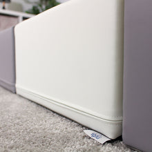 Carregar imagem no visualizador da galeria, Blocos de Psicomotricidade Iglu Corner Crawler Branco Cinza

