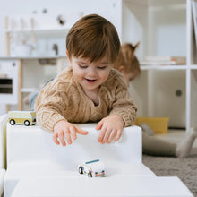 Carregar imatge al visor de la galeria, Blocs de Psicomotricitat Iglu Corner Climber Blanc
