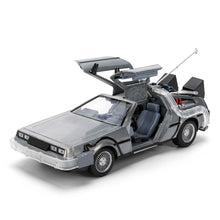Cargar imagen en el visor de la galería, Coche DeLorean Time Machine – Regreso al Futuro 40 Aniversario – Jada Toys
