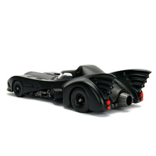 Cargar imagen en el visor de la galería, Coche Batmóvil 1989 de metal 1:24 con figura Batman – Jada Toys
