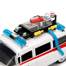Carregar imagem no visualizador da galeria, Coche Cazafantasmas ECTO-1 Metálico Escala 1:24
