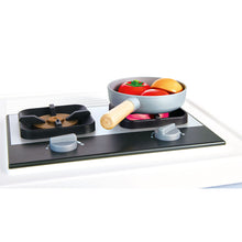 Cargar imagen en el visor de la galería, Cocina Infantil Deluxe Hape de Madera con Agua Corriente, Luces y Sonidos
