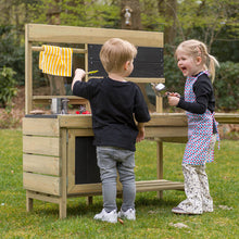 Load image into Gallery viewer, Cocinita infantil de madera para exterior Kitchen Swing King
