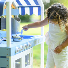 Load image into Gallery viewer, Cocinita infantil de madera para exterior Mud Kitchen Deluxe
