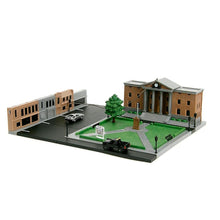 Load image into Gallery viewer, Diorama Back to the Future Clock Tower

