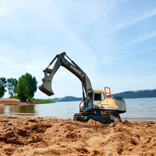 Carregar imagem no visualizador da galeria, Excavadora Volvo RC Dickie 60 cm con luz y sonido
