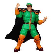 Cargar imagen en el visor de la galería, Figura de acción M. Bison de Street Fighter II
