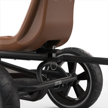Carregar imatge al visor de la galeria, Kart a Pedals EXIT Foxy amb Remolc Espresso 
