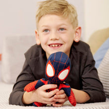 Carregar imagem no visualizador da galeria, Boneco de Pelúcia Spidey Miles Morales 25 cm
