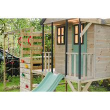 Carregar imatge al visor de la galeria, Parc Infantil de Fusta Adventure Cottage amb Tobogan, Gronxador i Gimnàs
