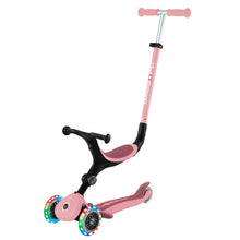Carregar imagem no visualizador da galeria, Patinete com assento 3 em 1 com luzes Go Up Active - Rosa Pastel
