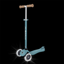 Cargar imagen en el visor de la galería, Patinete infantil Globber Primo Lights Signature Azul Ceniza con ruedas LED
