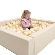 Cargar imagen en el visor de la galería, Piscina de Bolas Iglu Heaven color Beige
