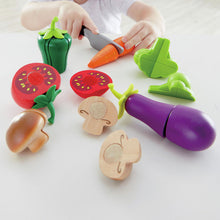 Cargar imagen en el visor de la galería, Juego de verduras de madera Hape
