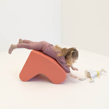 Carregar imagem no visualizador da galeria, Silla Mecedora Infantil de Espuma IGLU
