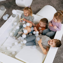 Cargar imagen en el visor de la galería, Parque infantil de bloques de espuma con piscina de bolas - Iglu Party color Blanco
