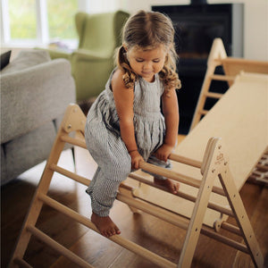 Triángulo de escalda Pikler de madera plegable - Mediano