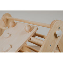 Carregar imatge al visor de la galeria, Triangle Pikler + Paret Sueca 2 en 1 + Rampa - Natural
